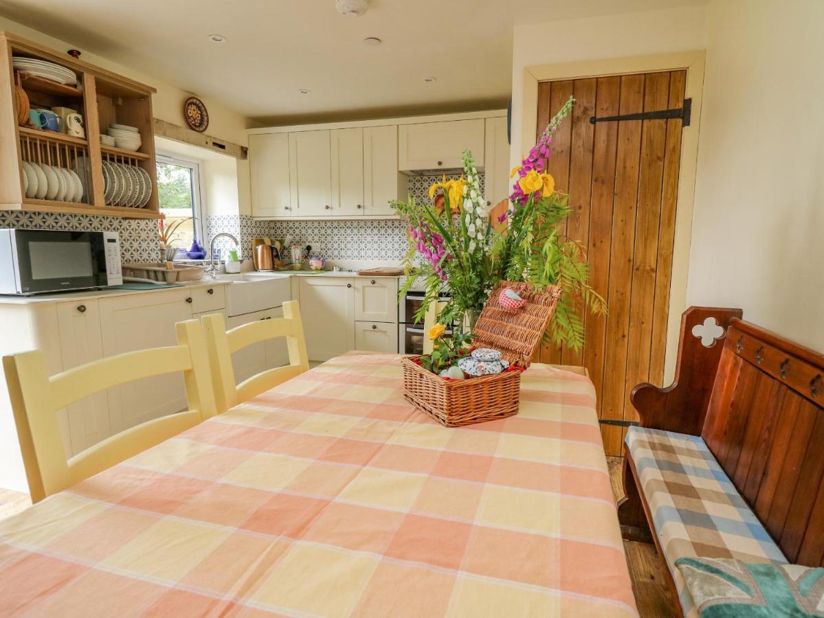 Buzzards Breg Villa Builth Wells Exterior photo